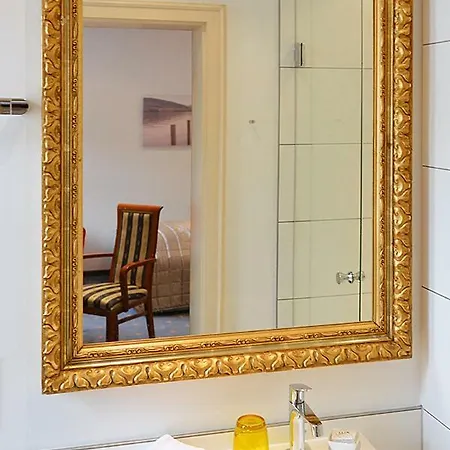 Klostermeisterhaus מלון 3*