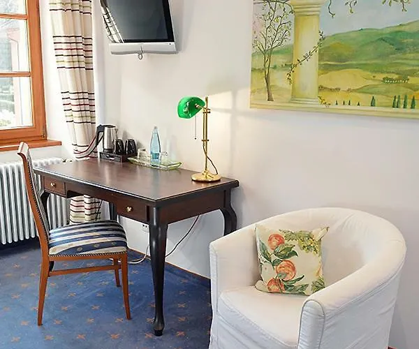 Klostermeisterhaus Hotel 3*